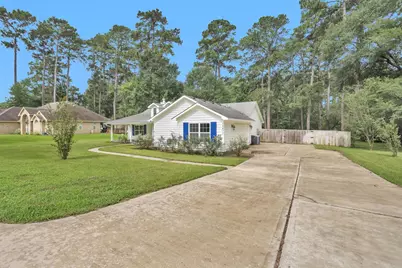 15677 Corinthian Way, Willis, TX 77318 - Photo 28