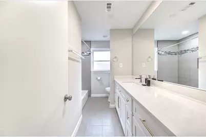 6026 Clarewood Drive, Houston, TX 77081 - Photo 16