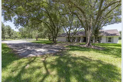 3042 Poskey Road, Anahuac, TX 77514 - Photo 10