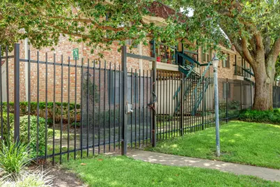 845 Augusta Drive #57, Houston, TX 77057 - Photo 20