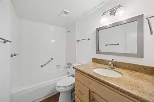 855 Augusta Dr, Houston, TX 77057 - Photo 10