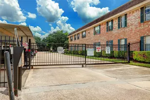 845 Augusta Dr, Houston, TX 77057 - Photo 18