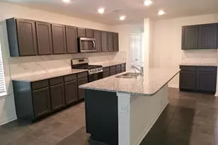 2312 Rosemary St, Rosenberg, TX 77469 - Photo 2