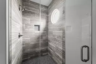 186 Ocean View Dr, Crystal Beach, TX 77650 - Photo 40