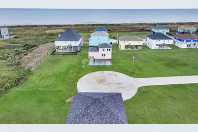 186 Ocean View Drive, Crystal Beach, TX 77650 - Photo 4