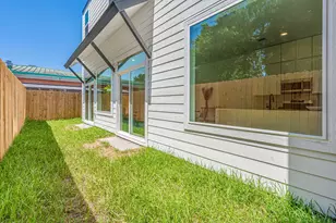 3620 Sauer St, Houston, TX 77004 - Photo 30