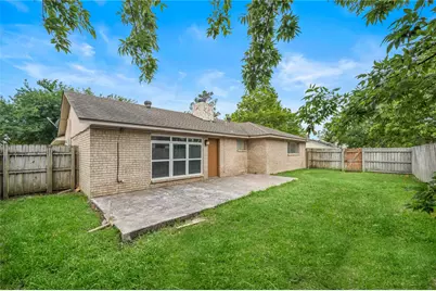 4915 Kentington Drive, Alvin, TX 77511 - Photo 12