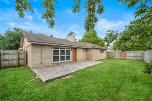 4915 Kentington Dr, Alvin, TX 77511 - Photo 12
