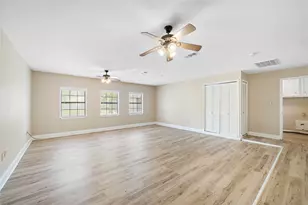 4915 Kentington Dr, Alvin, TX 77511 - Photo 2