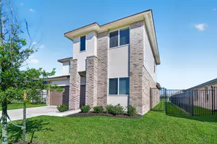 1322 Truckee River Dr, Rosharon, TX 77583 - Photo 2