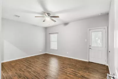 507 E Foley Street, Alvin, TX 77511 - Photo 16