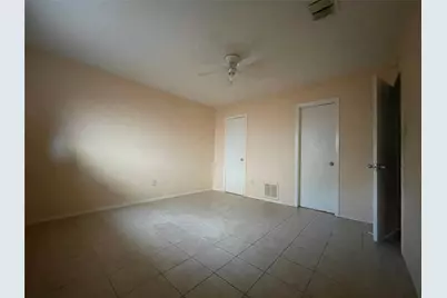 10751 Corona Lane, Houston, TX 77072 - Photo 6