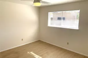 13611 Elm Ct, Sugar Land, TX 77498 - Photo 16