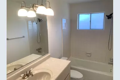 13611 Elm Court, Sugar Land, TX 77498 - Photo 18