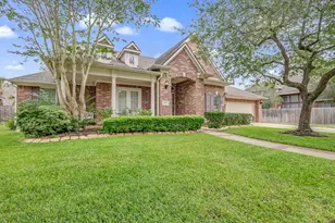 2915 Lacewood Ct, Pearland, TX 77584 - Photo 2