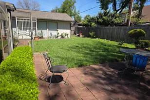 10727 Kitty Brook Dr, Houston, TX 77071 - Photo 20