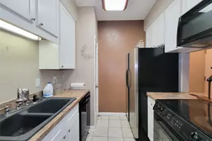 10047 Westpark Dr, Houston, TX 77042 - Photo 6