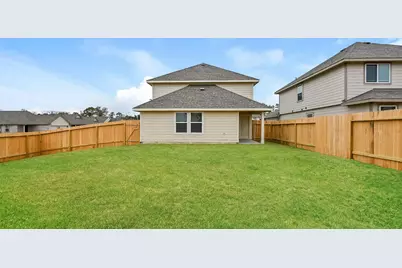 313 Fallow Deer Drive, Huntsville, TX 77320 - Photo 2