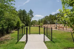 313 Fallow Deer Dr, Huntsville, TX 77320 - Photo 18