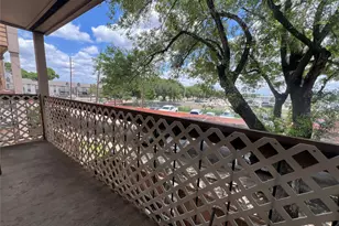 10203 Forum Park Dr, Houston, TX 77036 - Photo 16