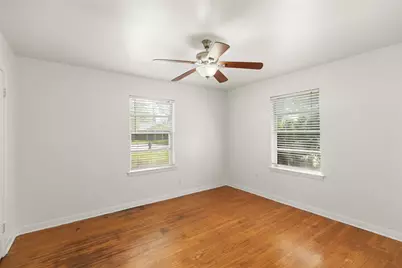 2015 Wycliffe Drive, Houston, TX 77043 - Photo 12