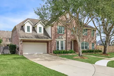 7935 Woodcrest Court, Sugar Land, TX 77479 - Photo 2