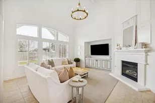 7935 Woodcrest Ct, Sugar Land, TX 77479 - Photo 8