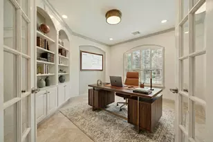 7935 Woodcrest Ct, Sugar Land, TX 77479 - Photo 6