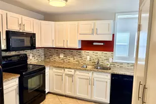 2630 Arlington St, Houston, TX 77008 - Photo 2
