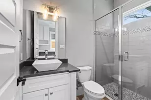 1717 Bayram Dr, Houston, TX 77055 - Photo 18