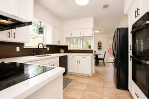 8118 Brinkworth Ln, Houston, TX 77070 - Photo 2