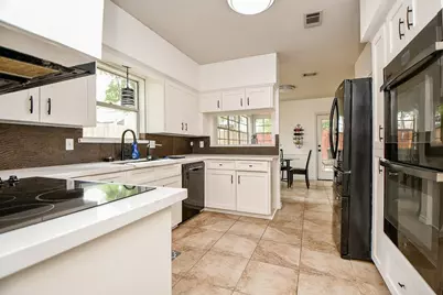 8118 Brinkworth Lane, Houston, TX 77070 - Photo 2