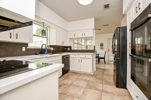 8118 Brinkworth Ln, Houston, TX 77070 - Photo 2
