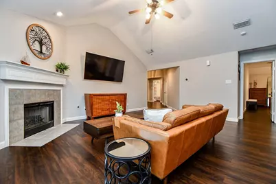 2034 Creek Shore Lane, Pearland, TX 77581 - Photo 10