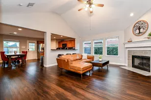 2034 Creek Shore Ln, Pearland, TX 77581 - Photo 8