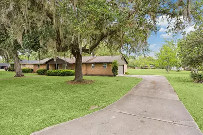 1107 Hallie Street, Sweeny, TX 77480 - Photo 4