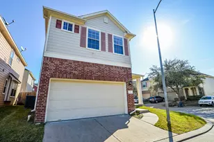 3747 W Ashford Villa, Houston, TX 77082 - Photo 2