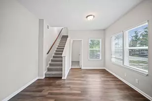 909 King St, Houston, TX 77022 - Photo 12