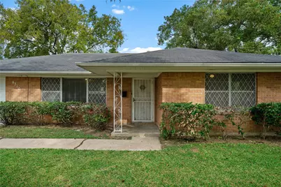 4310 Ebbtide Drive, Houston, TX 77045 - Photo 2
