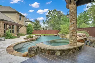 95 S Shimmering Aspen Cir, Spring, TX 77389 - Photo 2