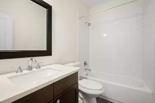 738 W 20th St, Houston, TX 77008 - Photo 16