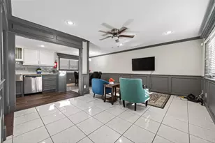 8973 Imogene St, Houston, TX 77036 - Photo 8