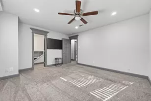 8973 Imogene St, Houston, TX 77036 - Photo 36