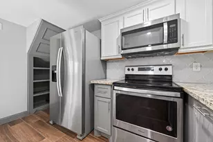 8973 Imogene St, Houston, TX 77036 - Photo 18