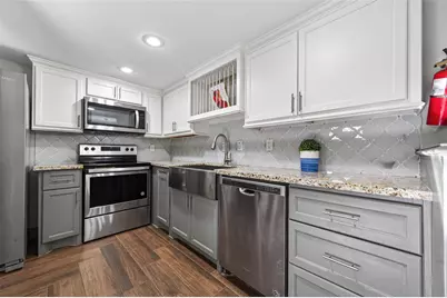 8973 Imogene Street, Houston, TX 77036 - Photo 16