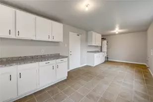 6603 Narcissus St, Houston, TX 77087 - Photo 32