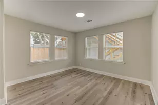 6603 Narcissus St, Houston, TX 77087 - Photo 8