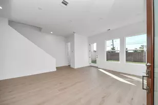 2222 Via Isa Ln, Houston, TX 77051 - Photo 8