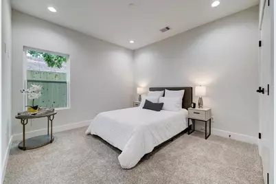 846 Elkhart Street #E, Houston, TX 77091 - Photo 18