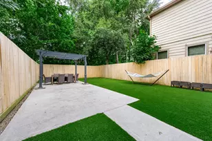 4318 Childress St, Houston, TX 77005 - Photo 36